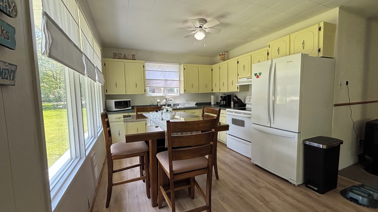 Photo of Kitchen in Sauble Beach