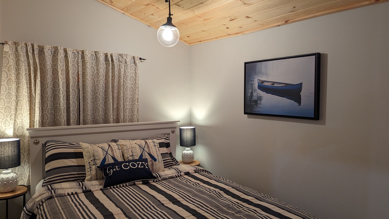Photo of Bedroom in Arden