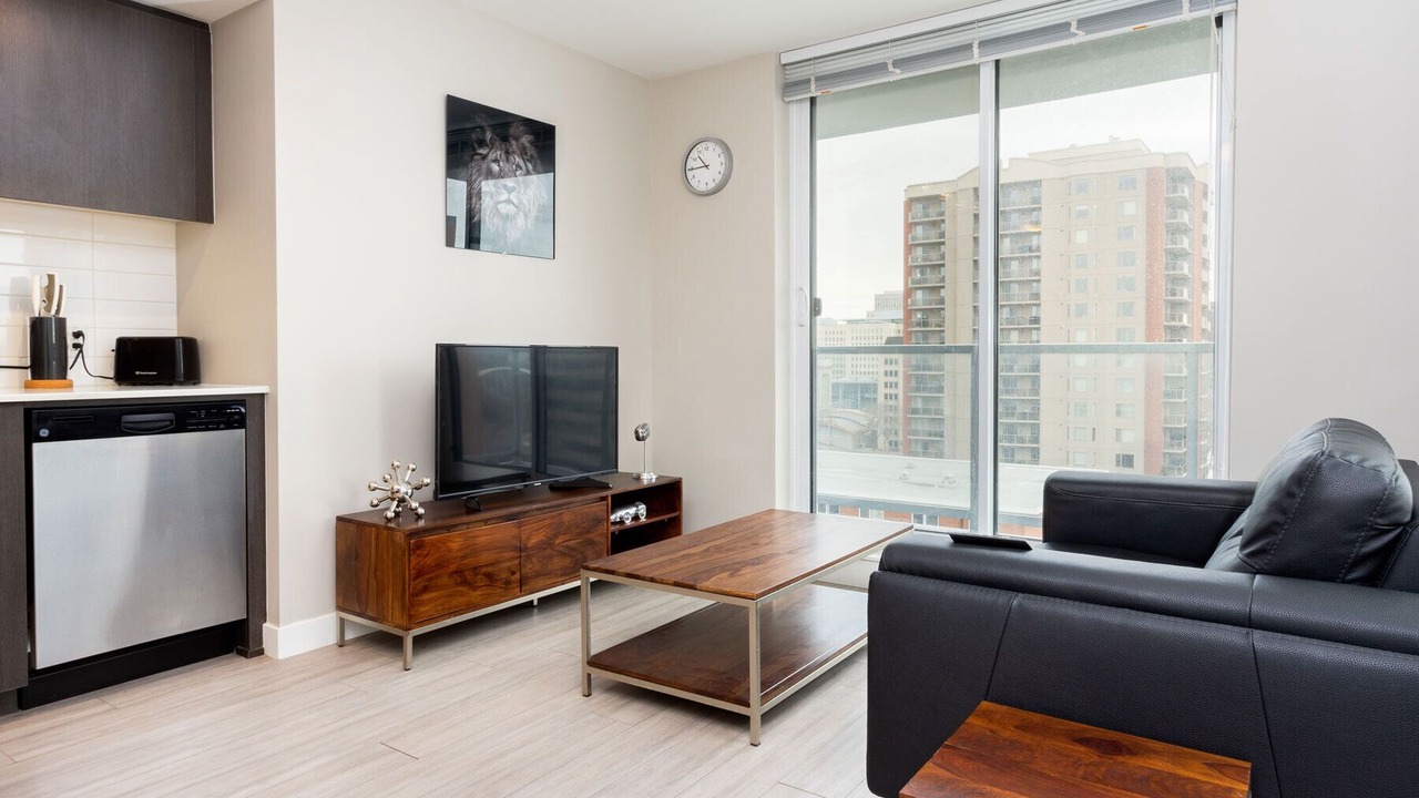 Photo of Livingroom in North Central Edmonton