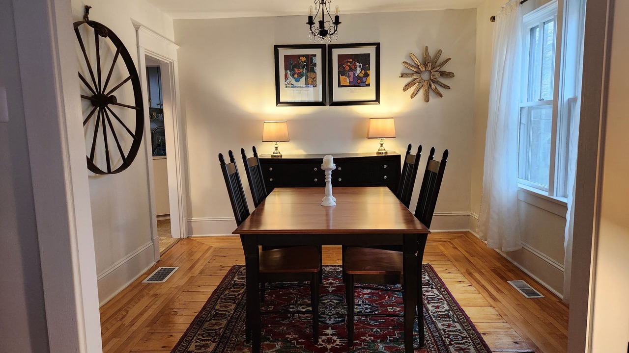 Photo of Bedroom in Lunenburg