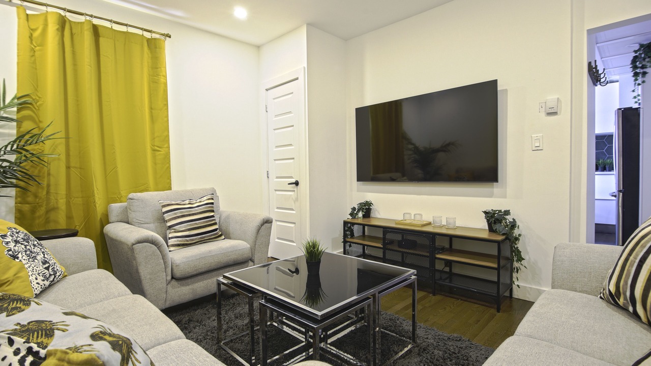 Photo of Livingroom in Sherbrooke