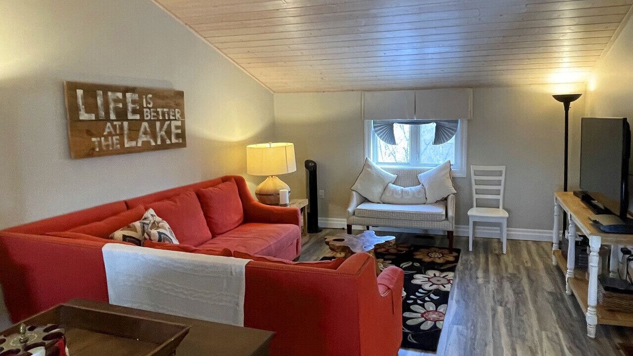 Photo of Livingroom in Havelock-Belmont-Methuen