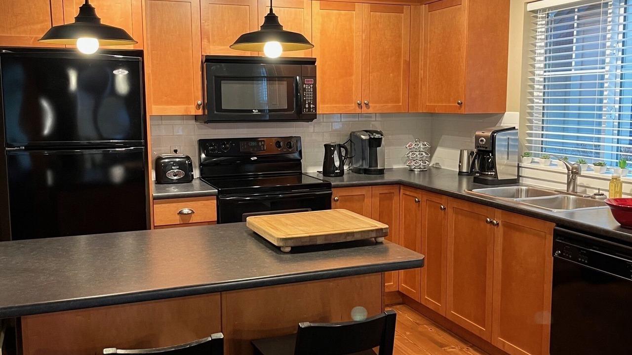 Photo of Kitchen in Lindell Beach