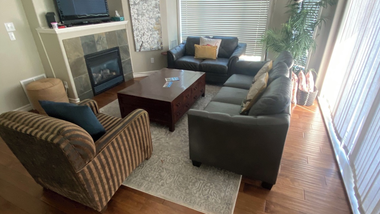 Photo of Livingroom in North End