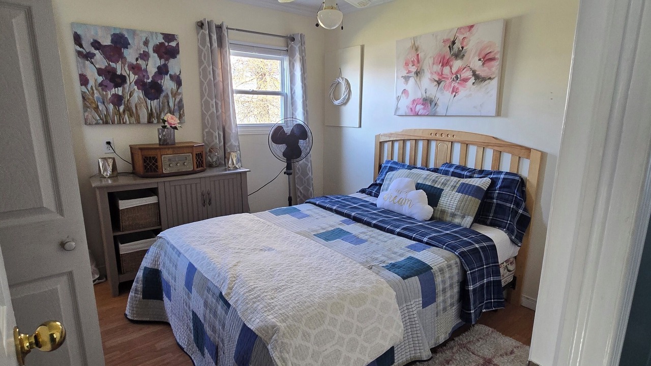 Photo of Bedroom in Arnold's Cove