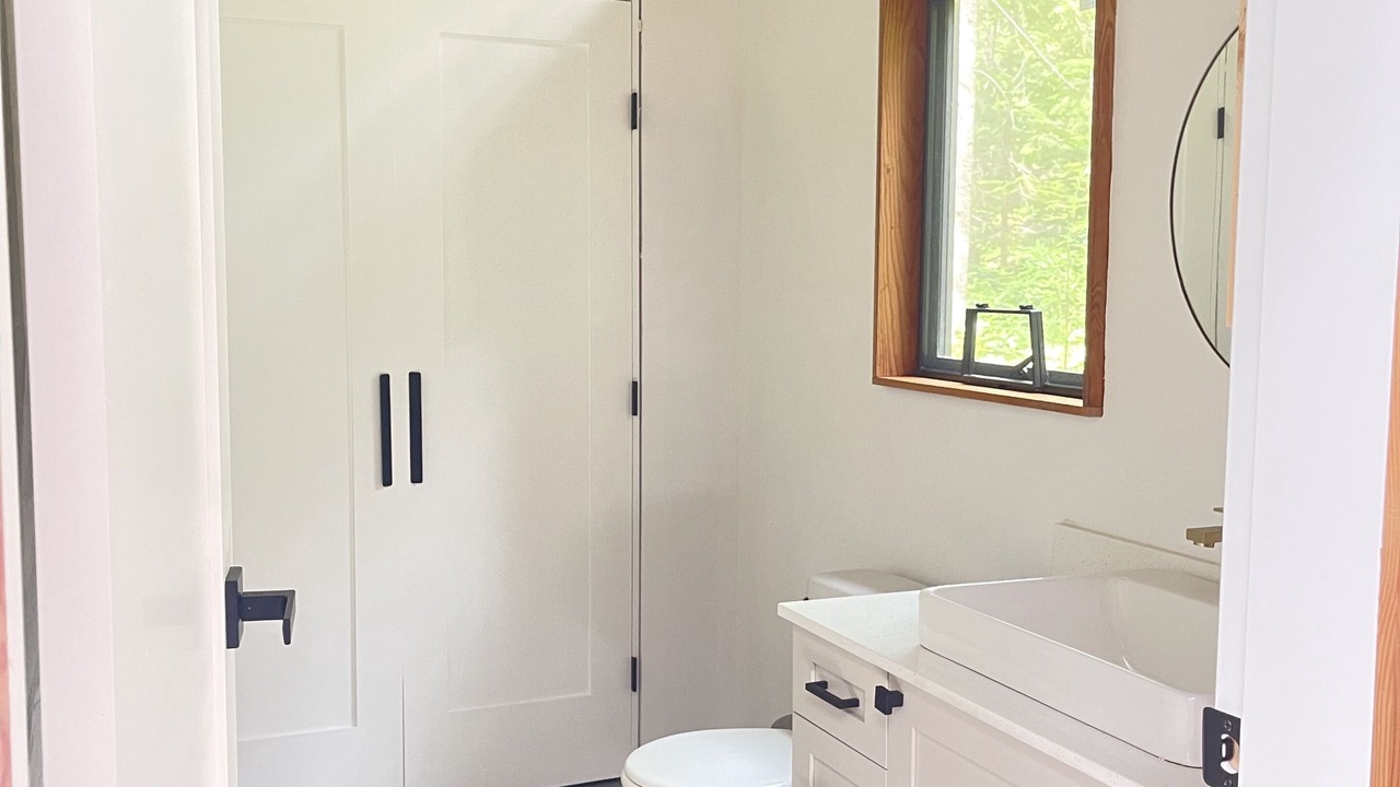 Photo of Bathroom in Savary Island