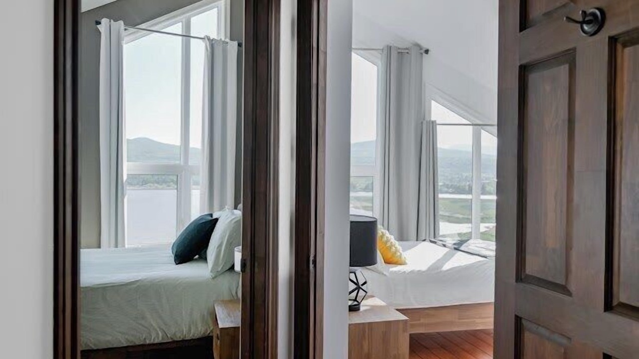 Photo of Bedroom in Baie-St-Paul