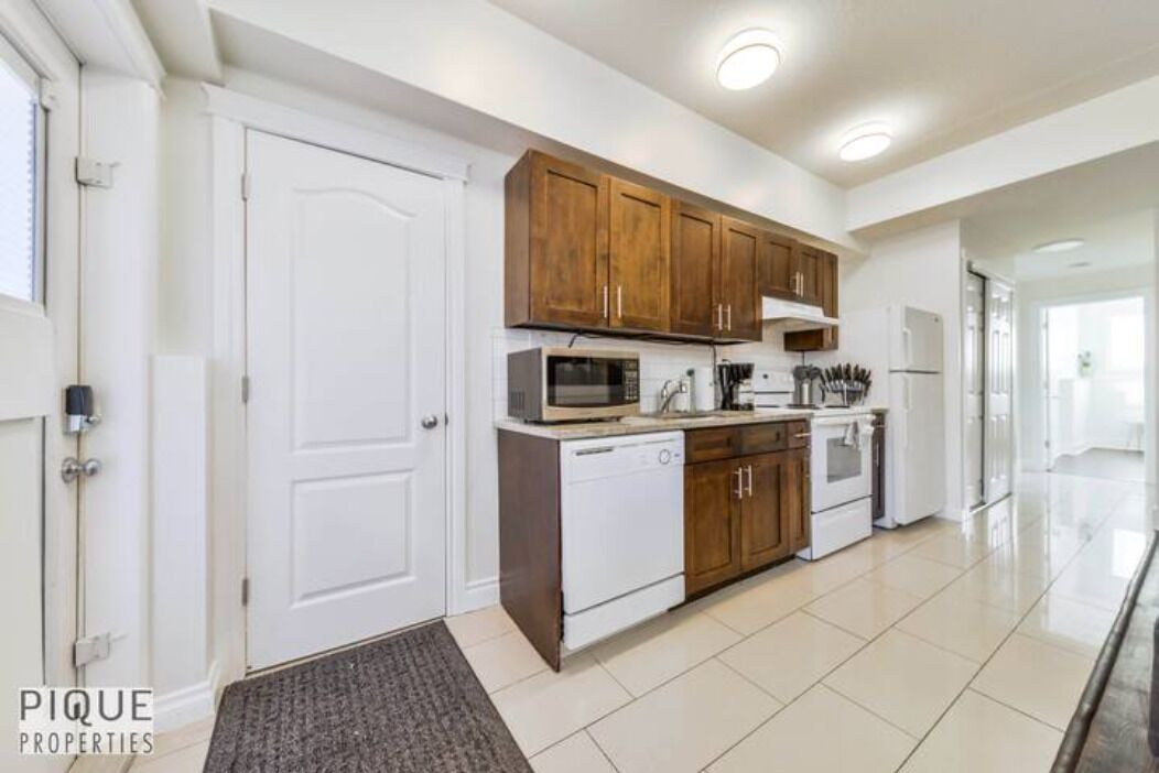 Photo of Kitchen in Jasper Place