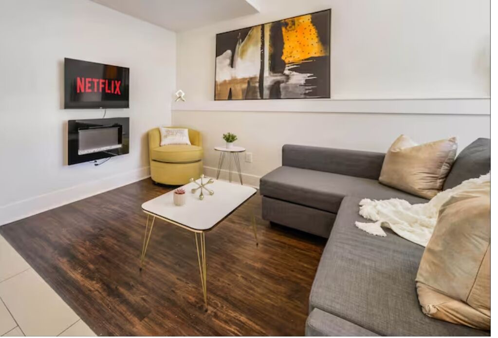 Photo of Livingroom in Jasper Place