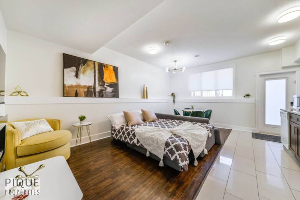 Photo of Livingroom in Jasper Place