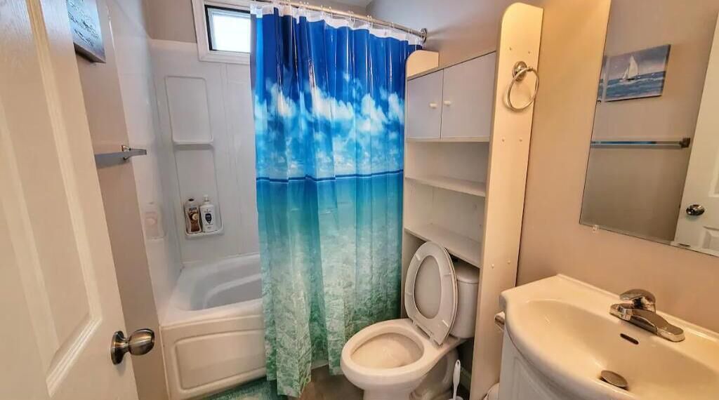 Photo of Bathroom in Saint Ambroise