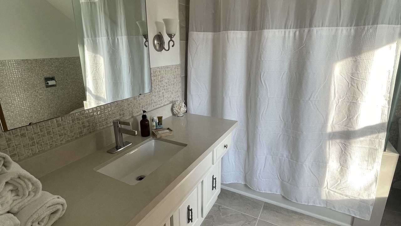 Photo of Bathroom in Clearview
