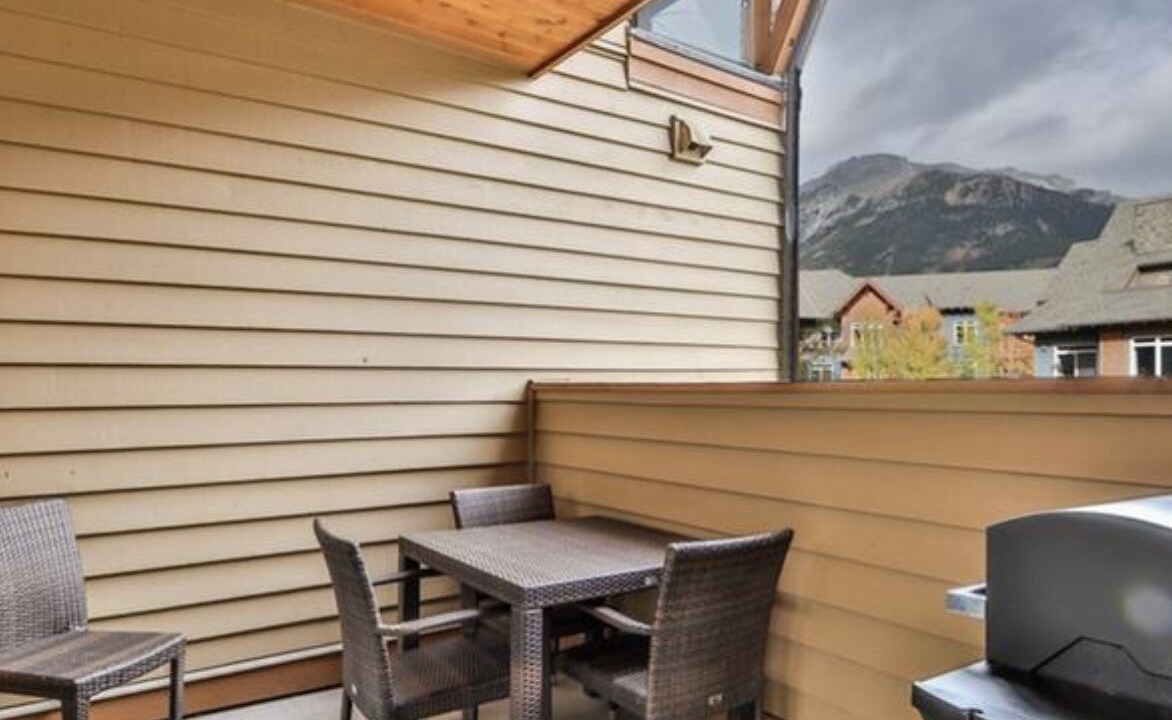 Photo of Outdoor in Cougar Creek