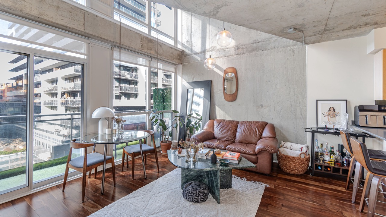 Photo of Livingroom in King West Village
