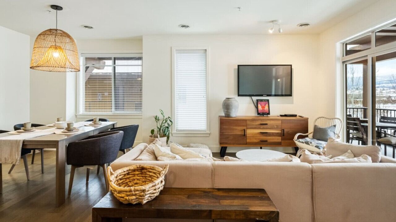 Photo of Livingroom in Westbank
