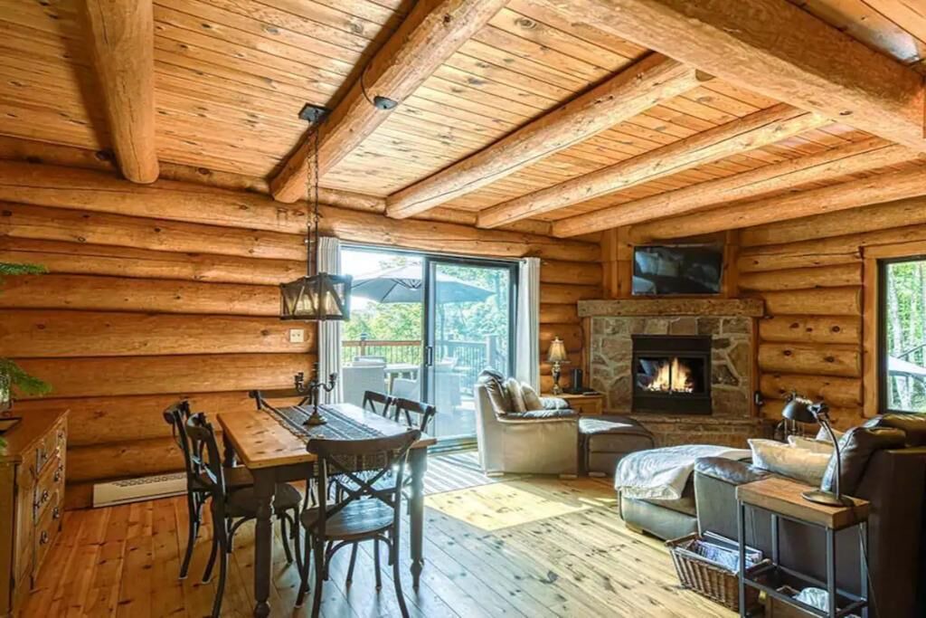 Photo of Livingroom in Lac Superieur Village