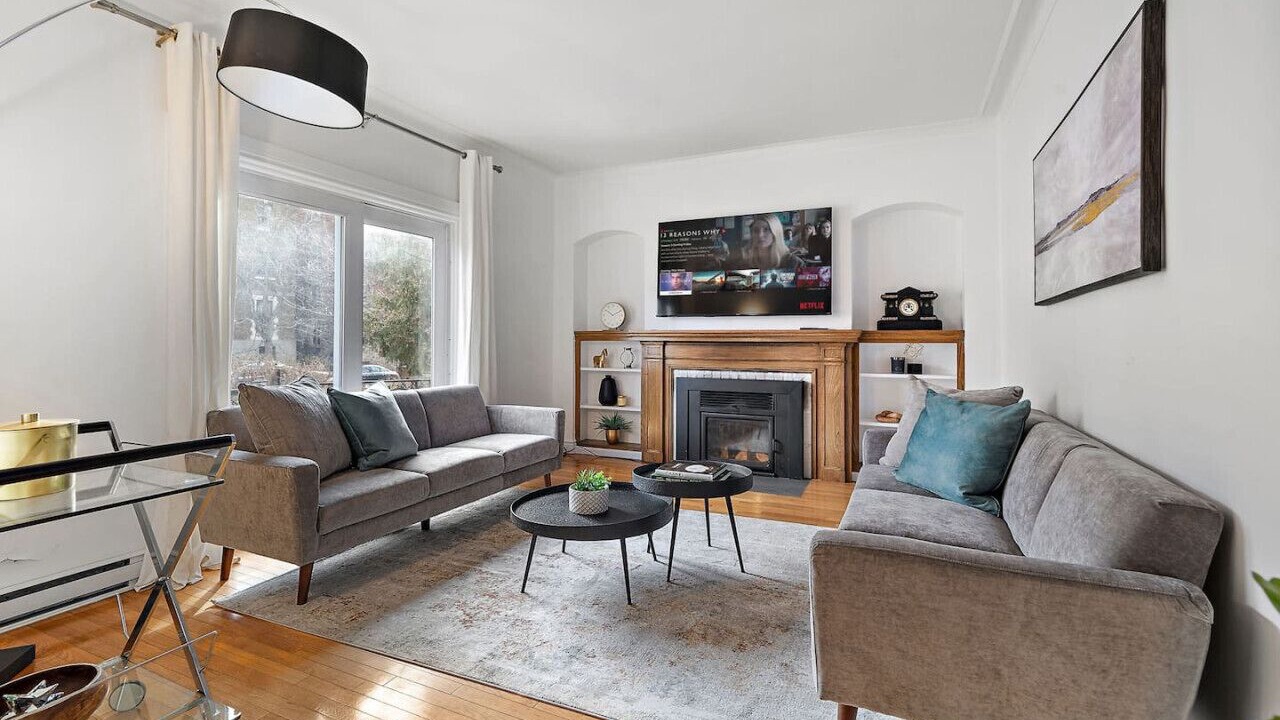 Photo of Livingroom in Cote-Des-Neiges—Notre-Dame-De-Grace