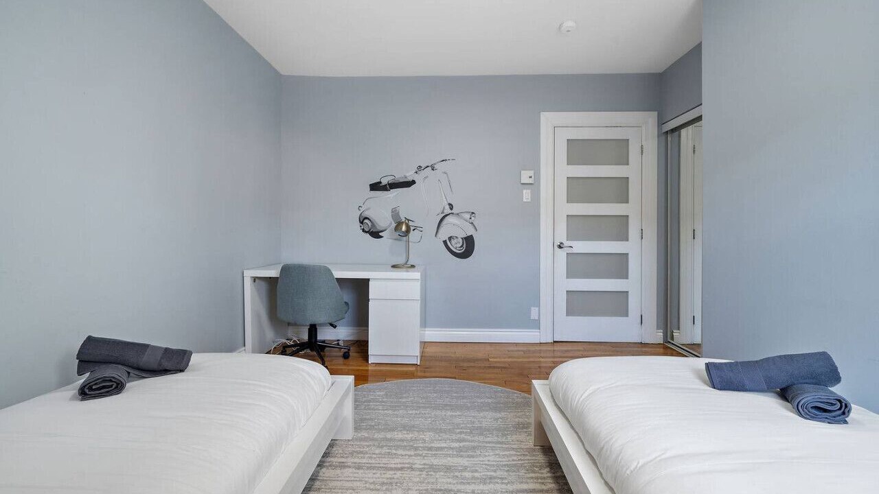 Photo of Bedroom in Cote-Des-Neiges—Notre-Dame-De-Grace