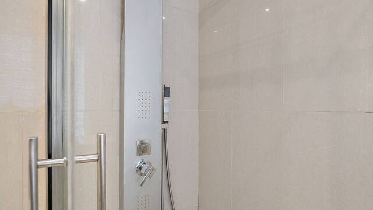 Photo of Bathroom in Cote-Des-Neiges—Notre-Dame-De-Grace