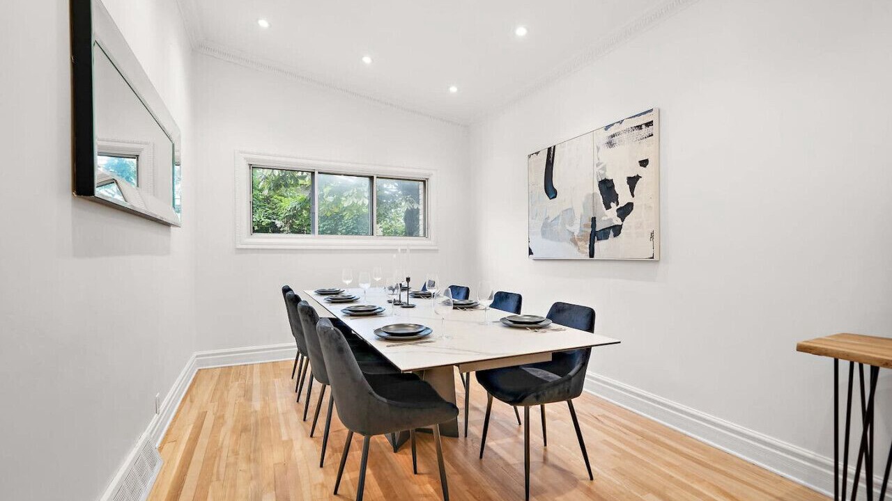 Photo of Bedroom in Cote-Saint-Luc