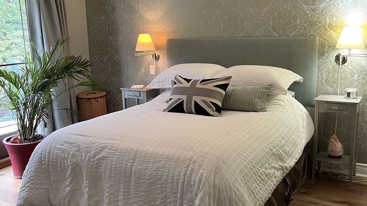 Photo of Bedroom in Okanagan-Similkameen