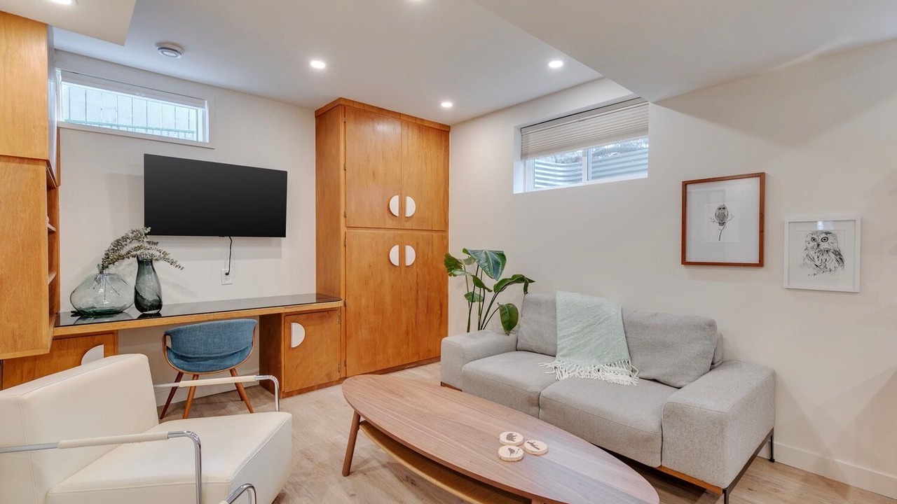 Photo of Livingroom in Northwest Calgary