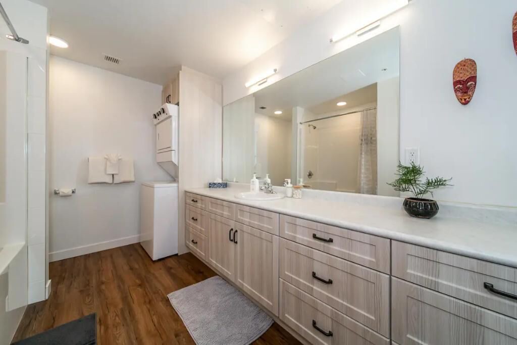 Photo of Bathroom in North Central Edmonton