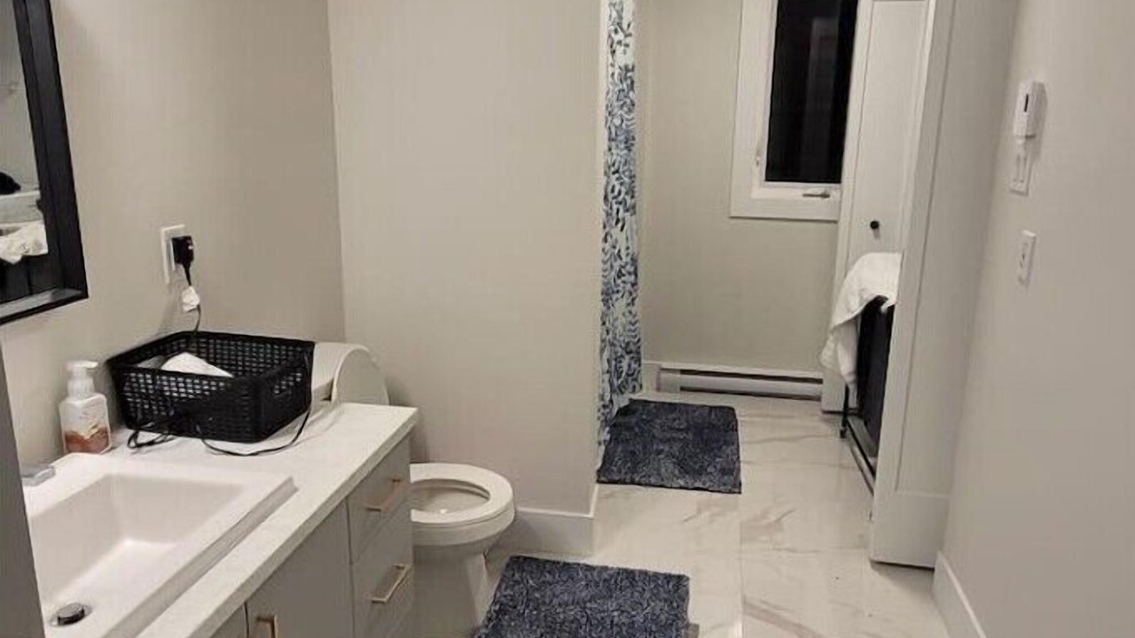 Photo of Bathroom in Dieppe
