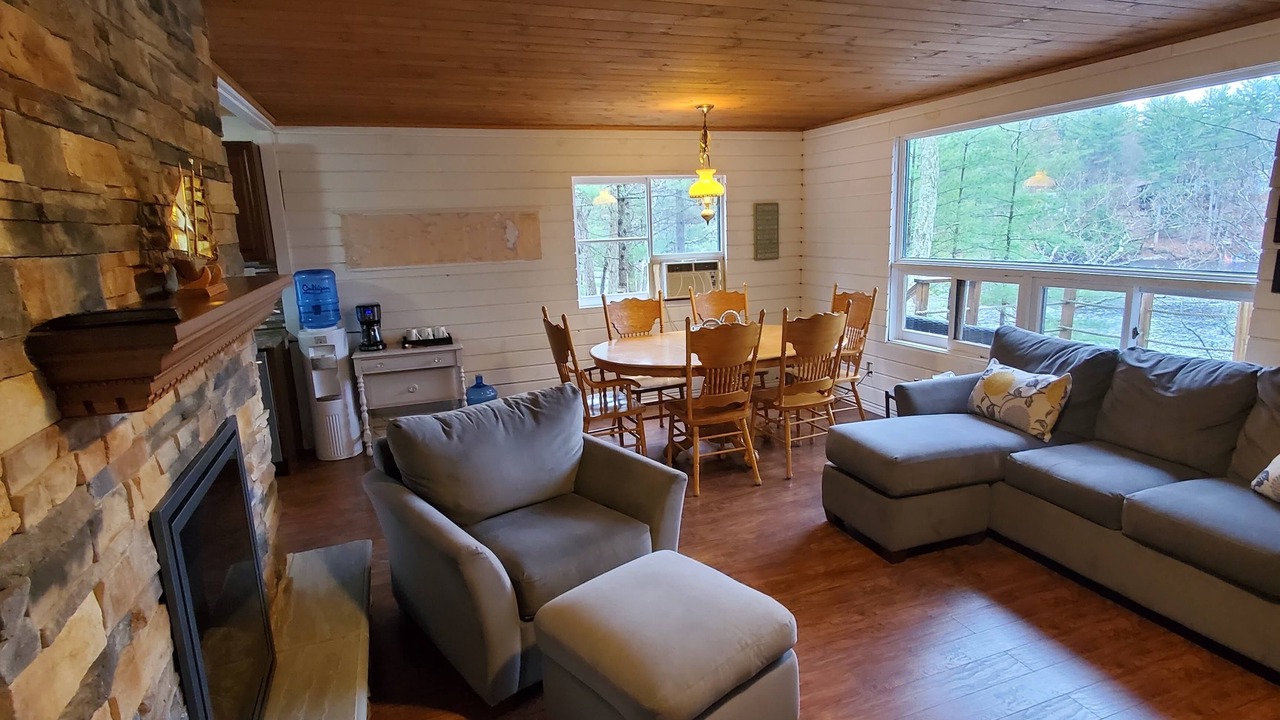 Photo of Livingroom in Severn