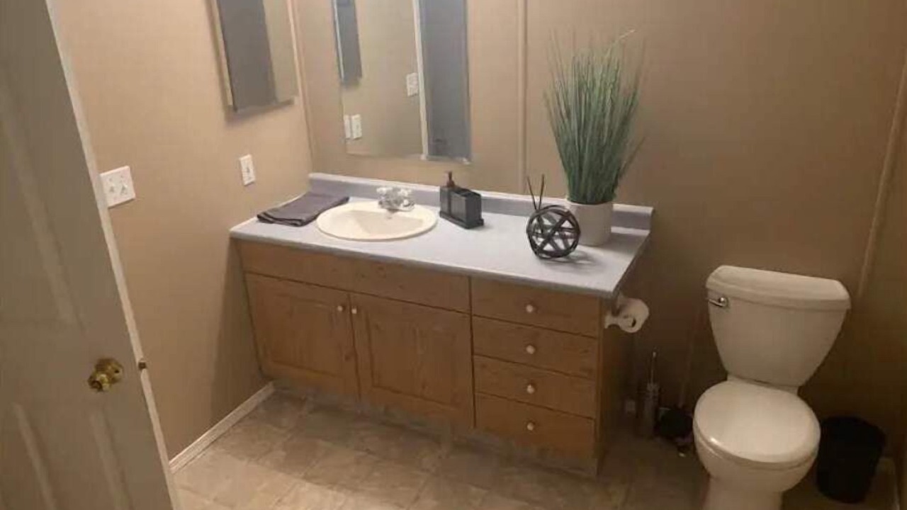 Photo of Bathroom in Drumheller
