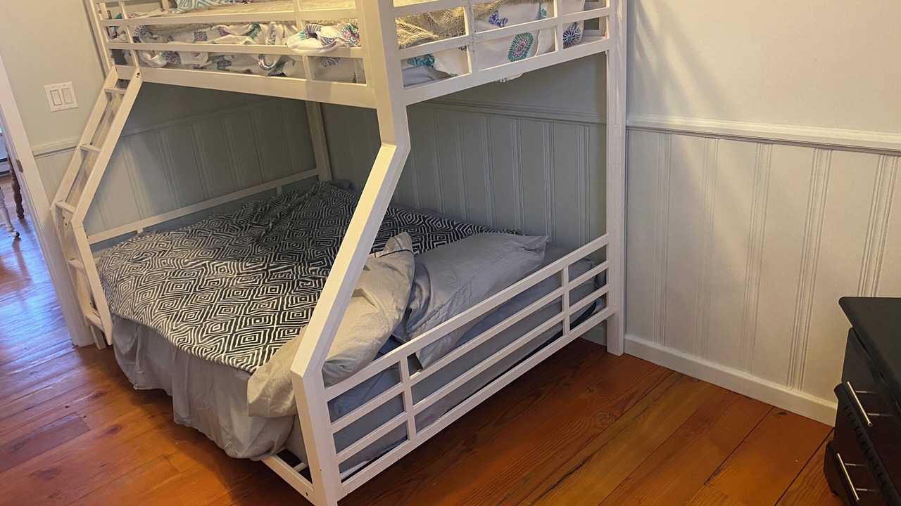 Photo of Bedroom in Port Dover