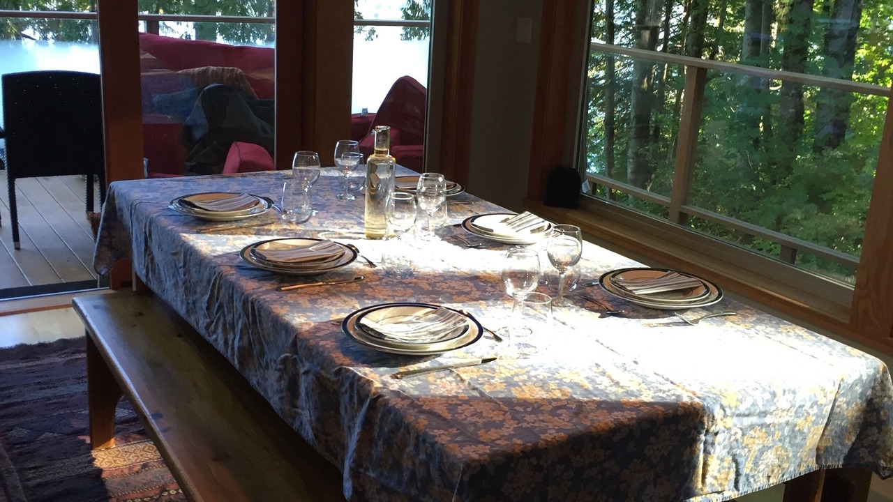Photo of Livingroom in Juan de Fuca Electoral Area