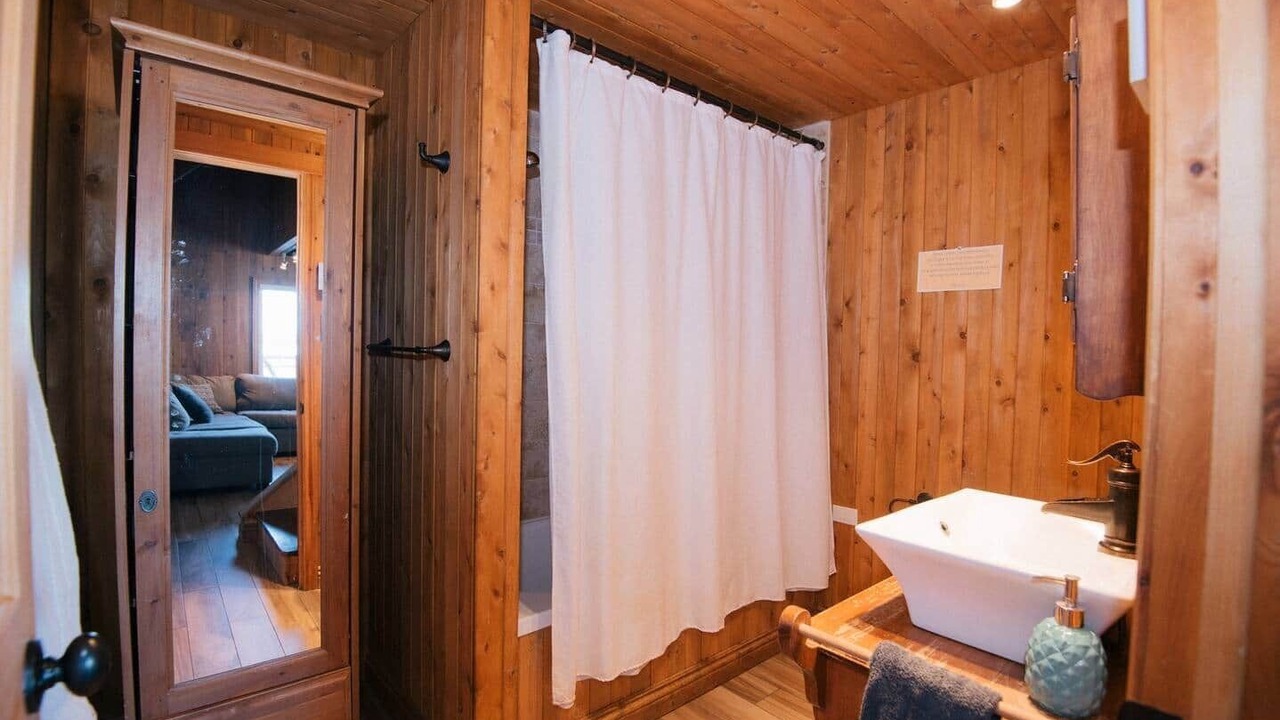 Photo of Bathroom in Stratford