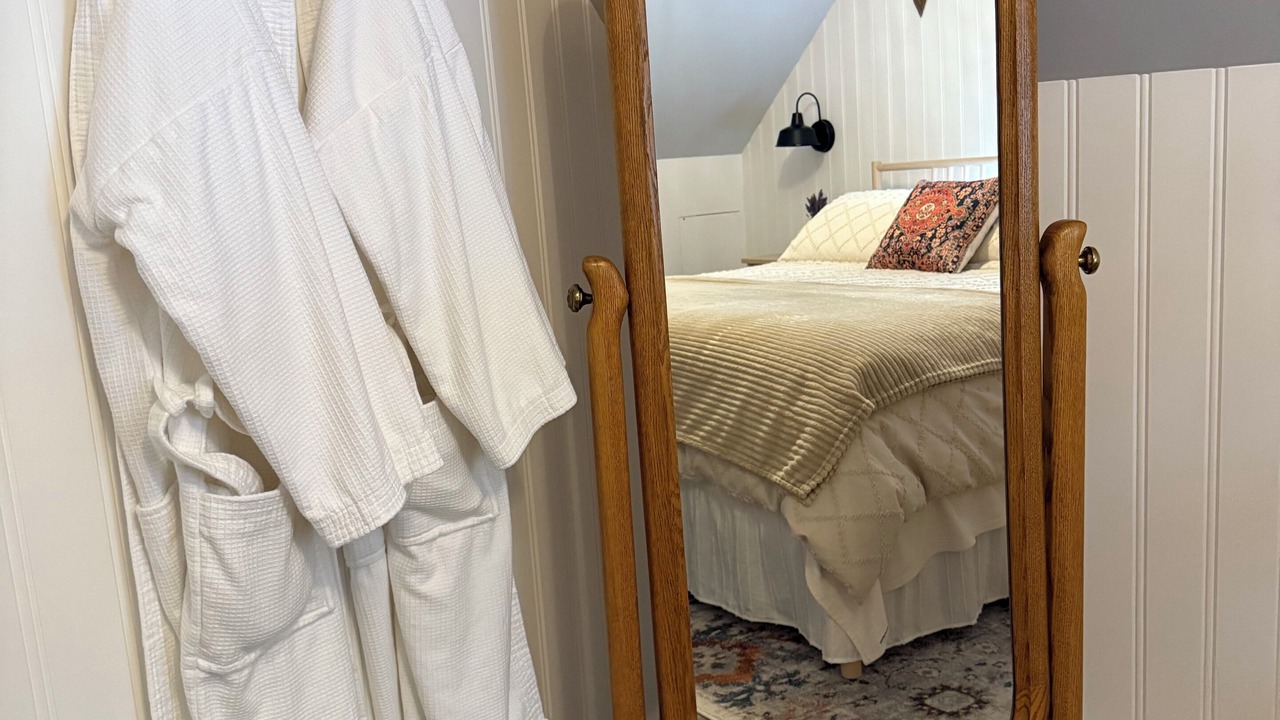 Photo of Bedroom in Sooke