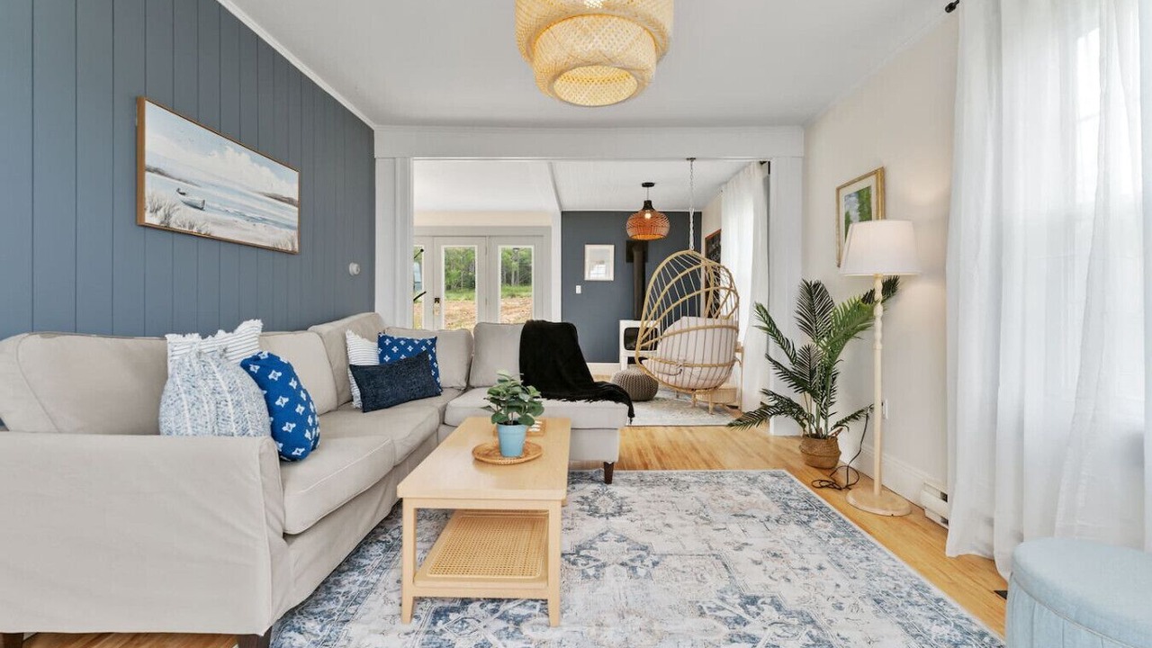 Photo of Livingroom in Lower Rose Bay