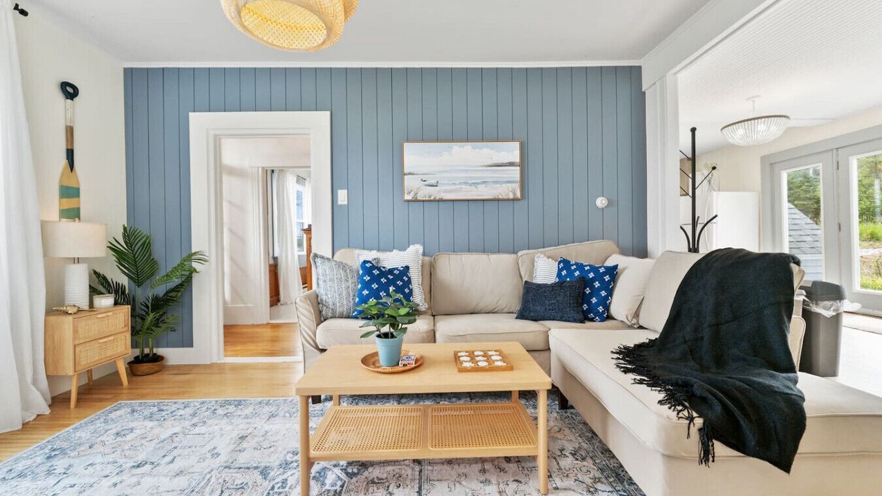 Photo of Livingroom in Lower Rose Bay