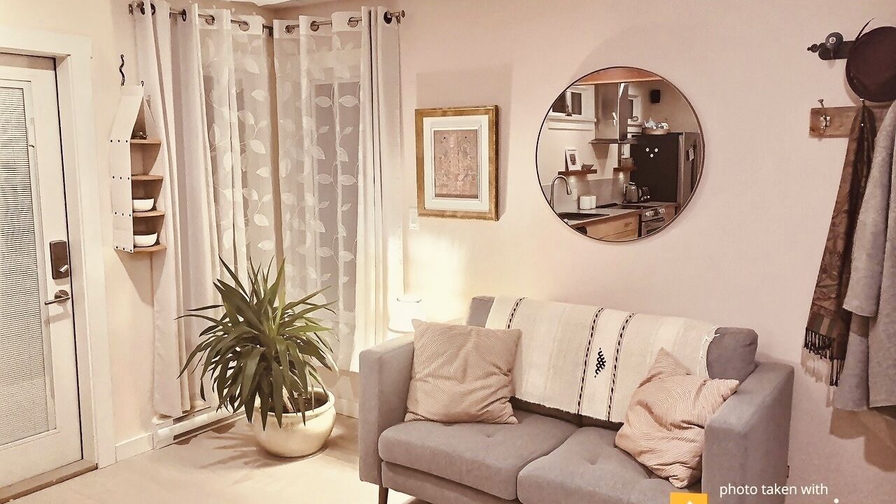 Photo of Livingroom in Union Bay