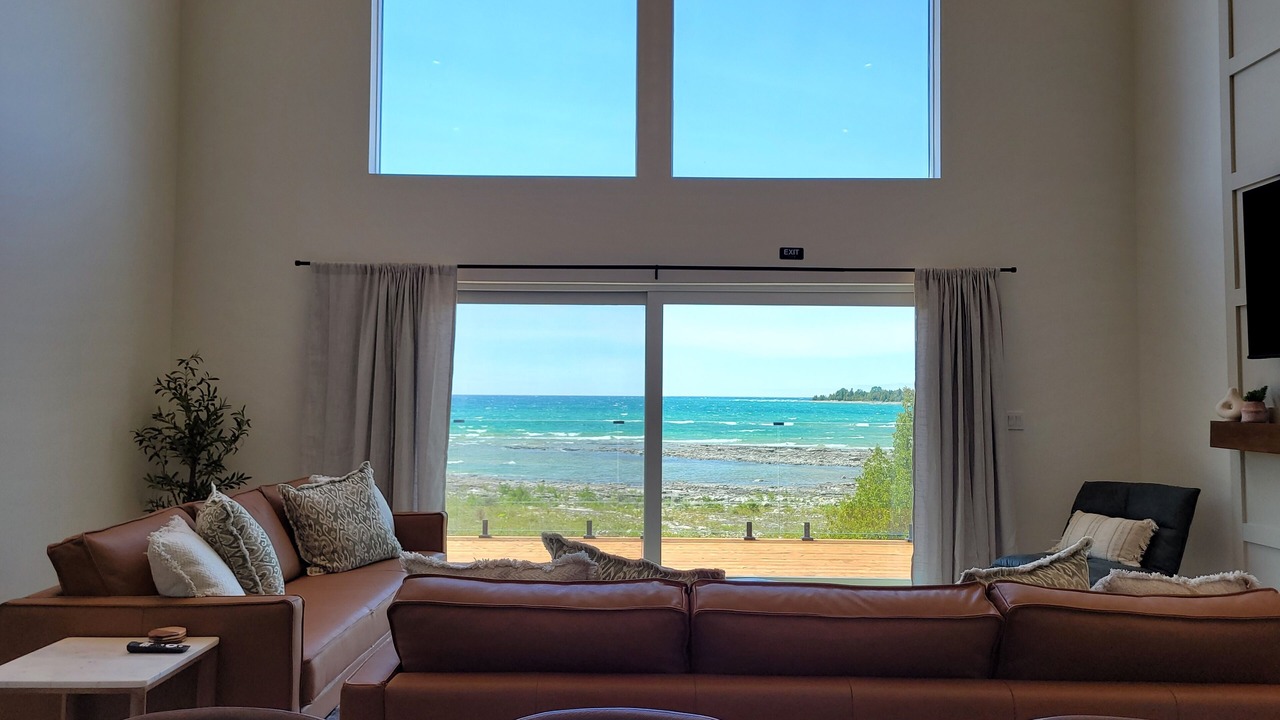Photo of Livingroom in Northern Bruce Peninsula
