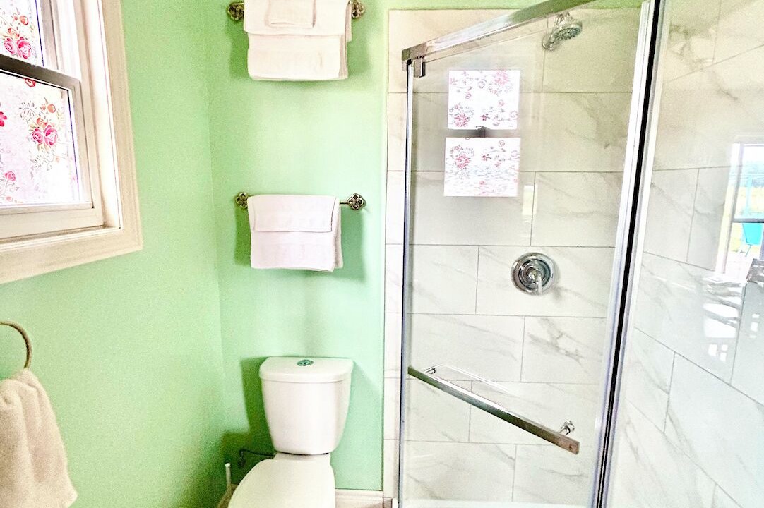 Photo of Bathroom in Jordan Station