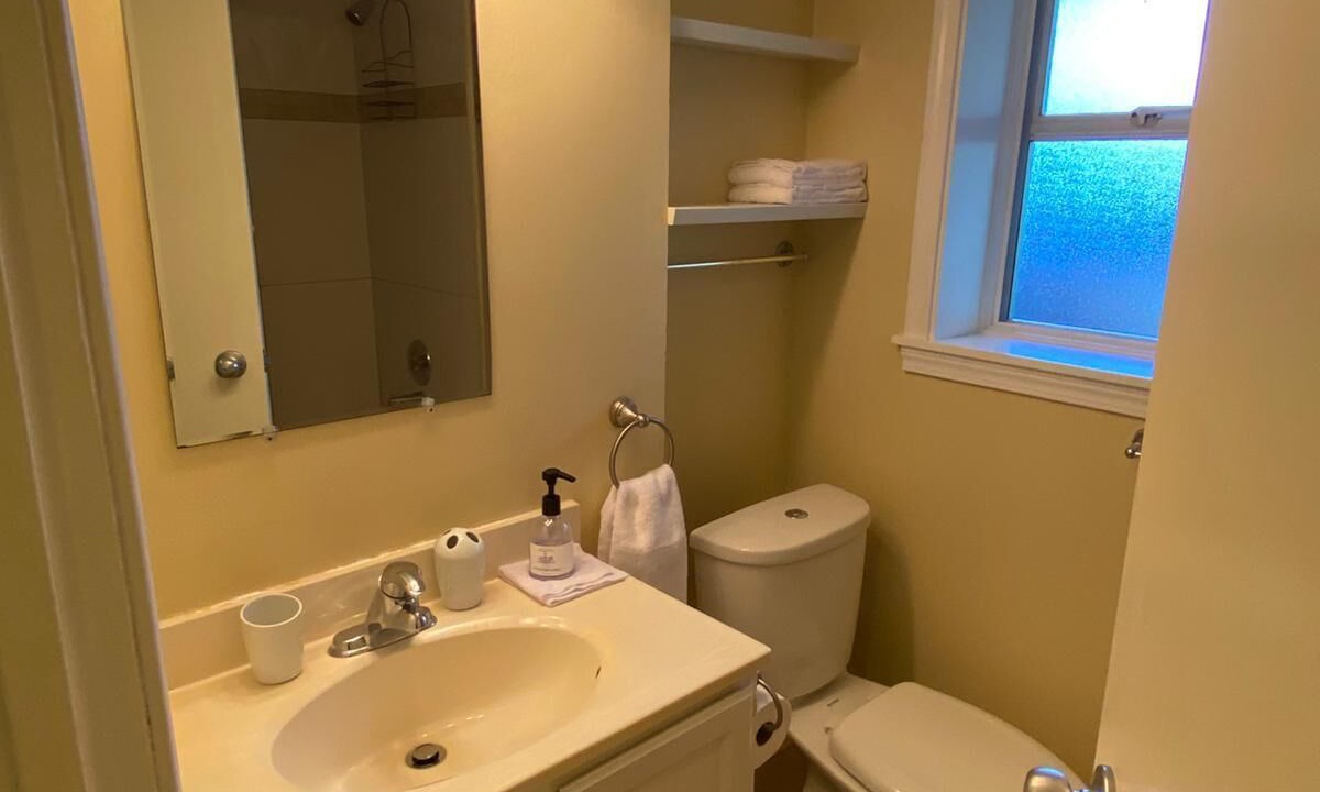 Photo of Bathroom in Colwood