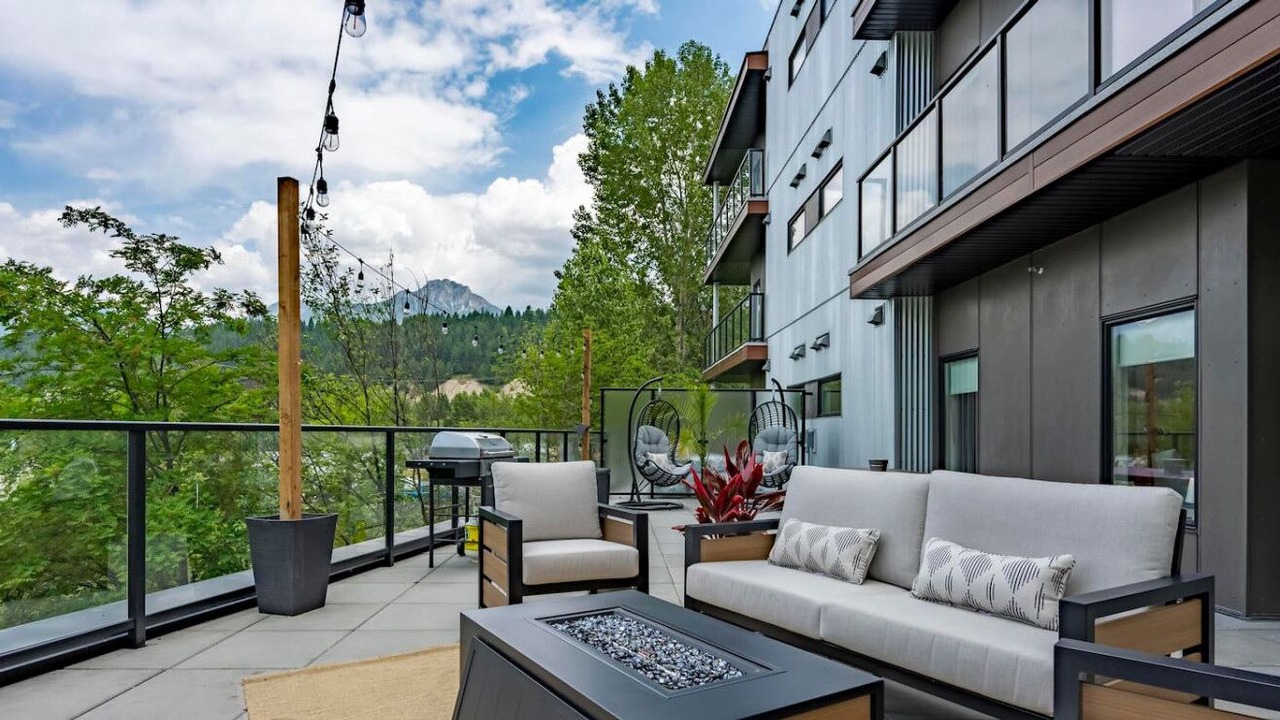 Photo of Patio Balcony in Golden