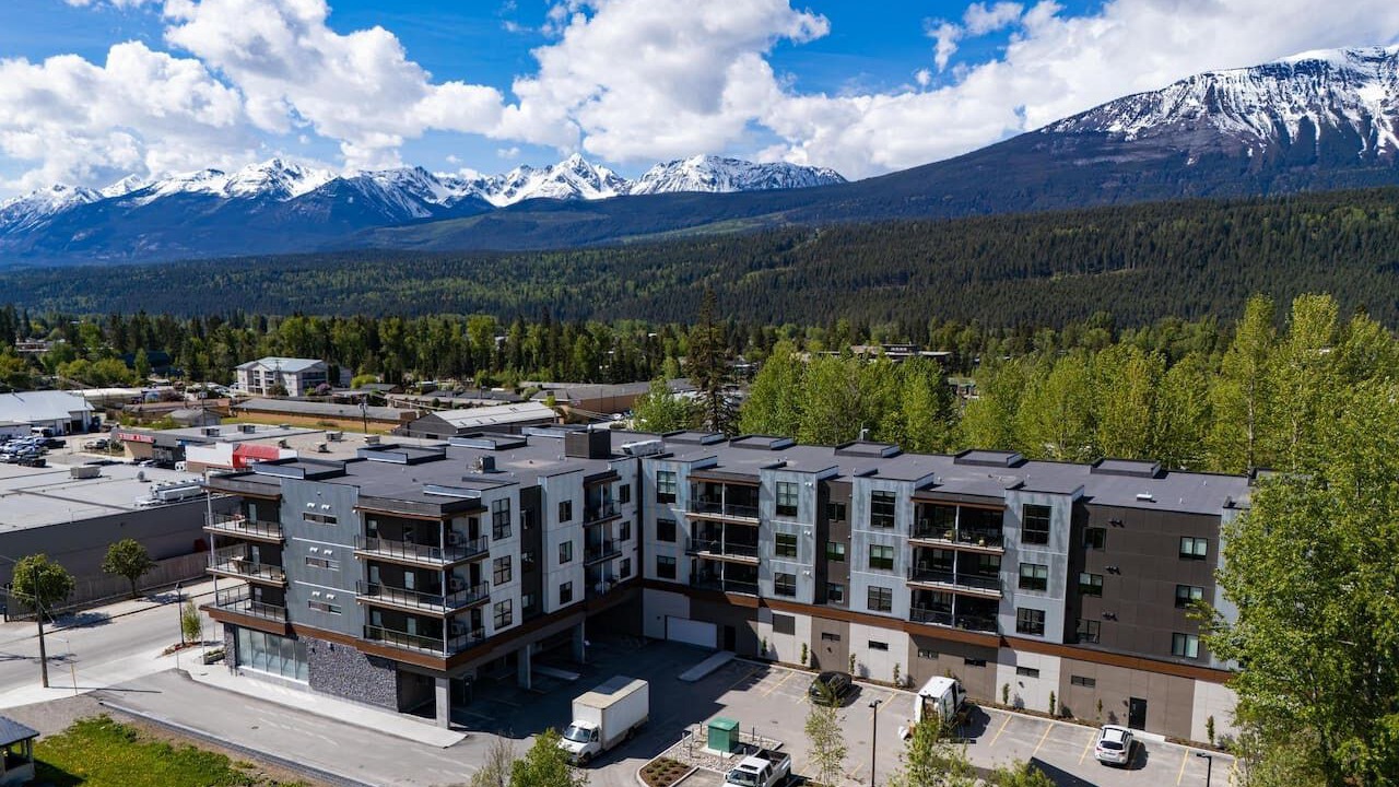 Photo of Outdoor in Golden
