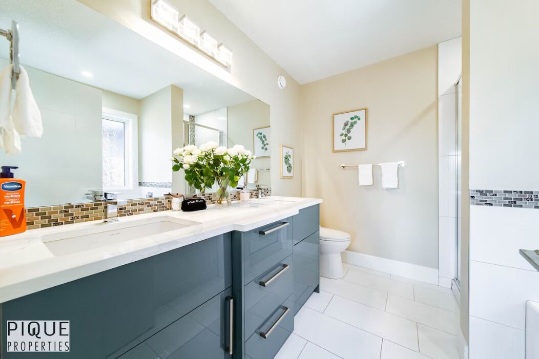 Photo of Bathroom in Jasper Place