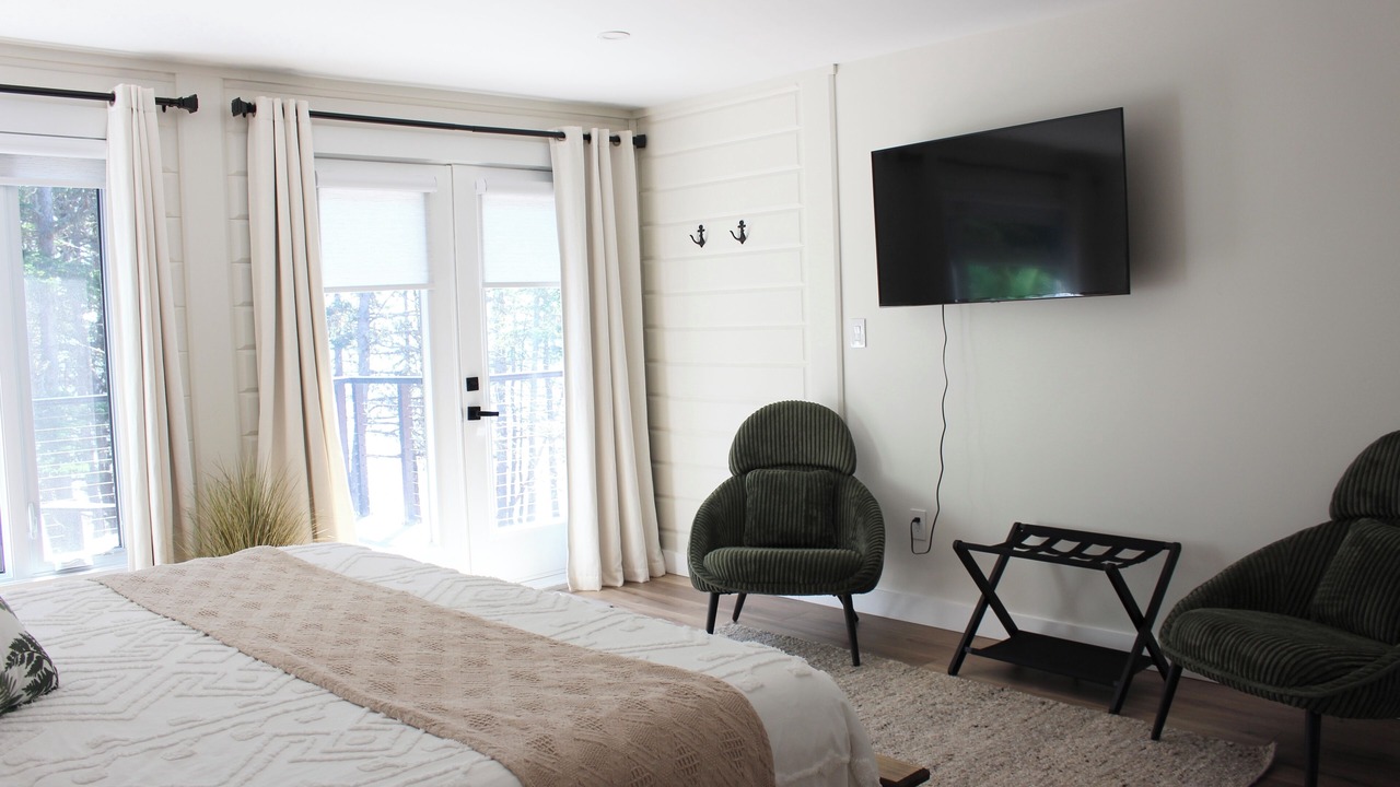 Photo of Bedroom in Charlotte's Shore