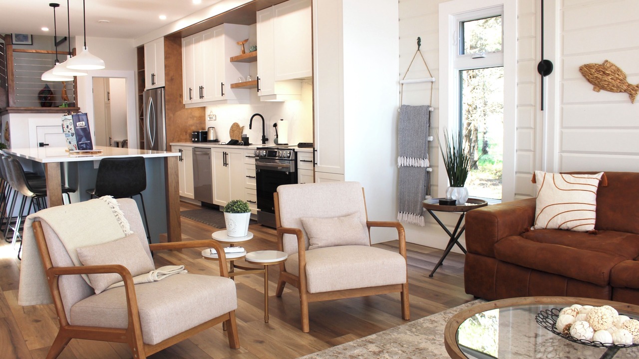 Photo of Livingroom in Charlotte's Shore