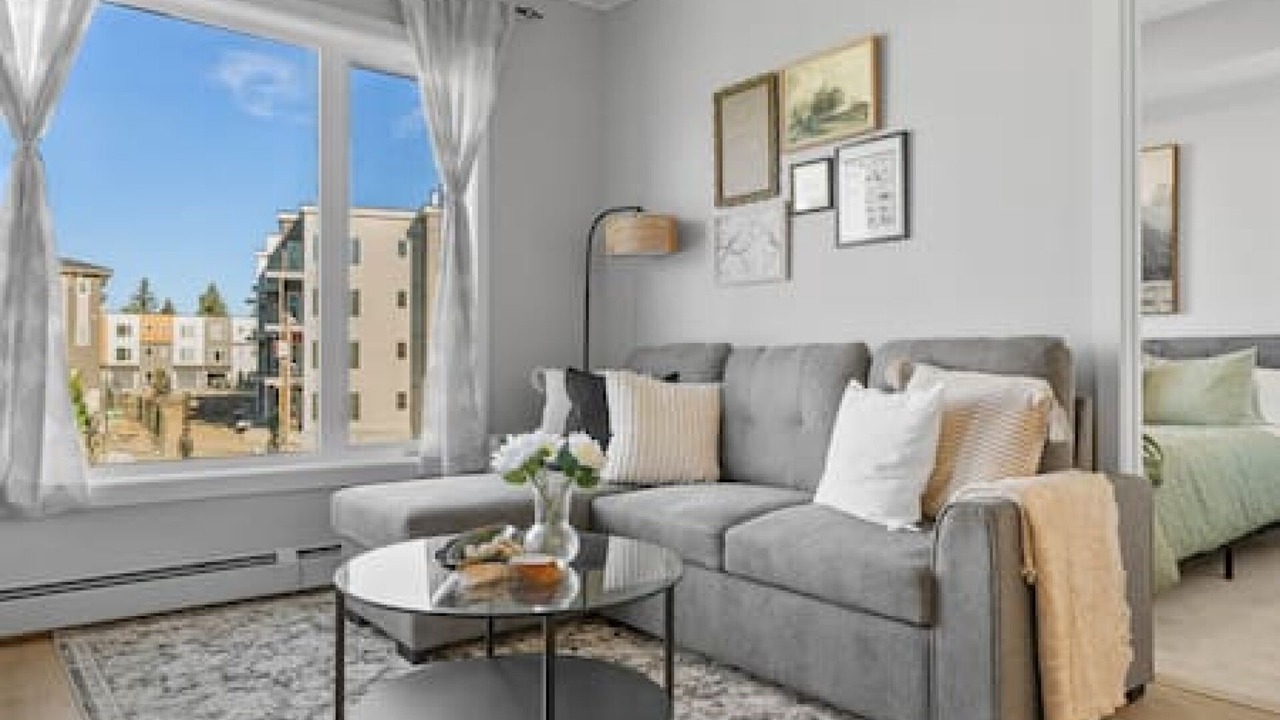 Photo of Livingroom in Southwest Calgary