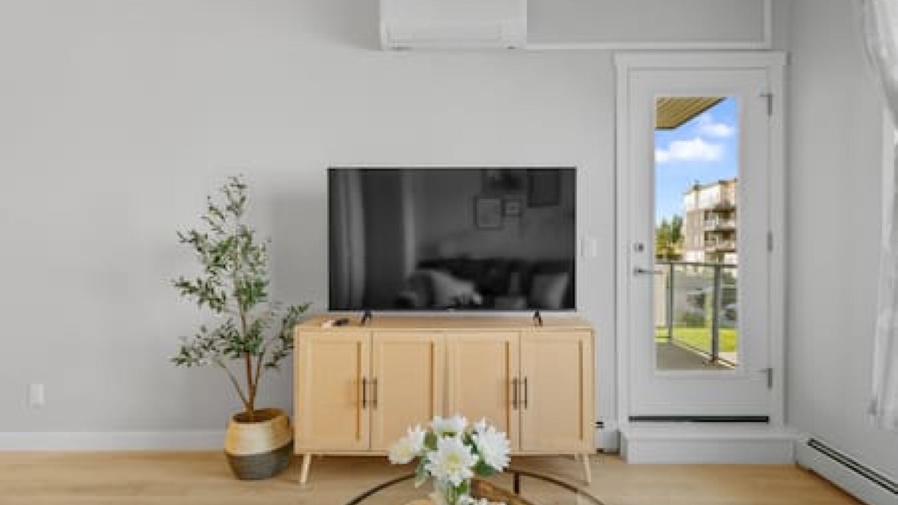Photo of Livingroom in Southwest Calgary