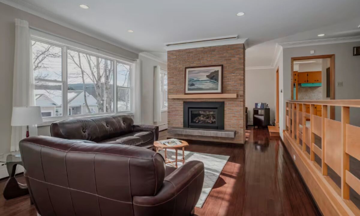Photo of Livingroom in Waterford Valley