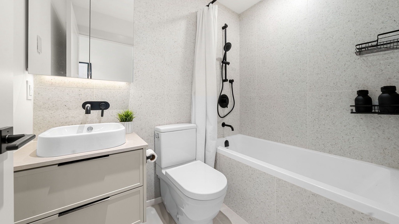 Photo of Bathroom in Lower Lonsdale