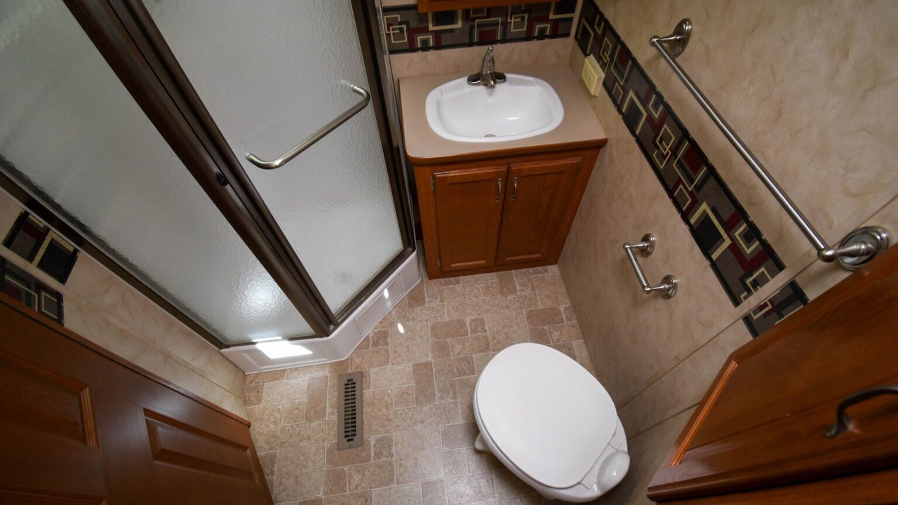 Photo of Bathroom in Leduc